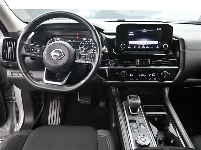 2023 Nissan Pathfinder SV