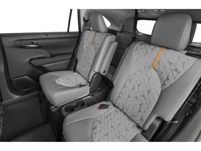 2023 Toyota Highlander Hybrid Bronze Edition