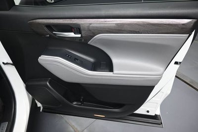 2022 Toyota Highlander Limited