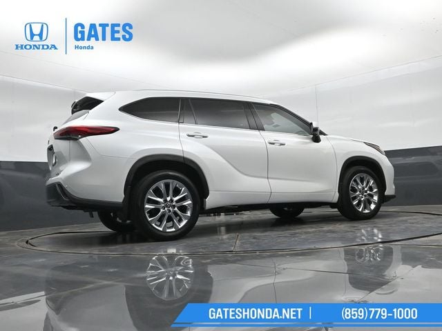 2022 Toyota Highlander Limited