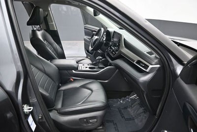 2020 Toyota Highlander Hybrid XLE