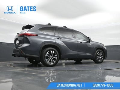 2020 Toyota Highlander Hybrid XLE