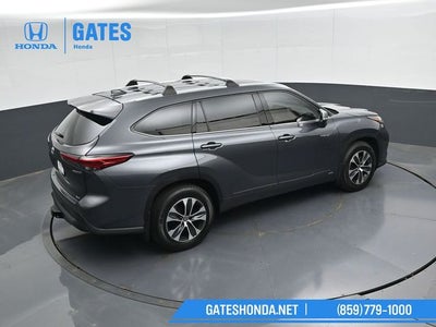 2020 Toyota Highlander Hybrid XLE