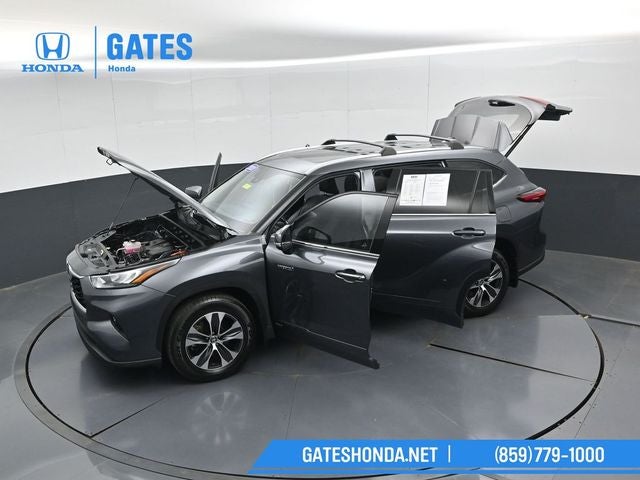 2020 Toyota Highlander Hybrid XLE