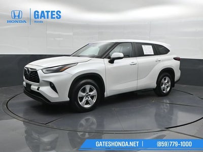 2024 Toyota Highlander LE