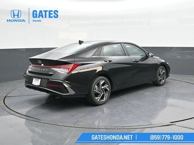 2025 Hyundai Elantra Limited