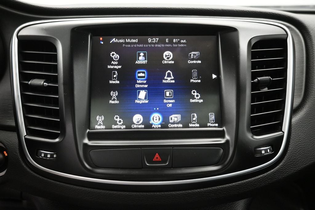 2016 Chrysler 200 Limited