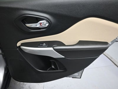 2017 Jeep Cherokee Sport