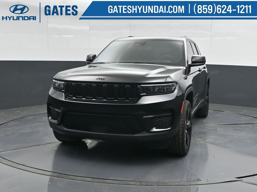 2023 Jeep Grand Cherokee Altitude