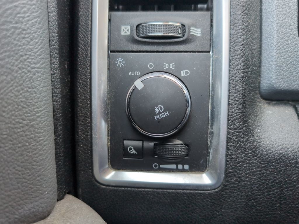 2018 RAM 1500 SLT