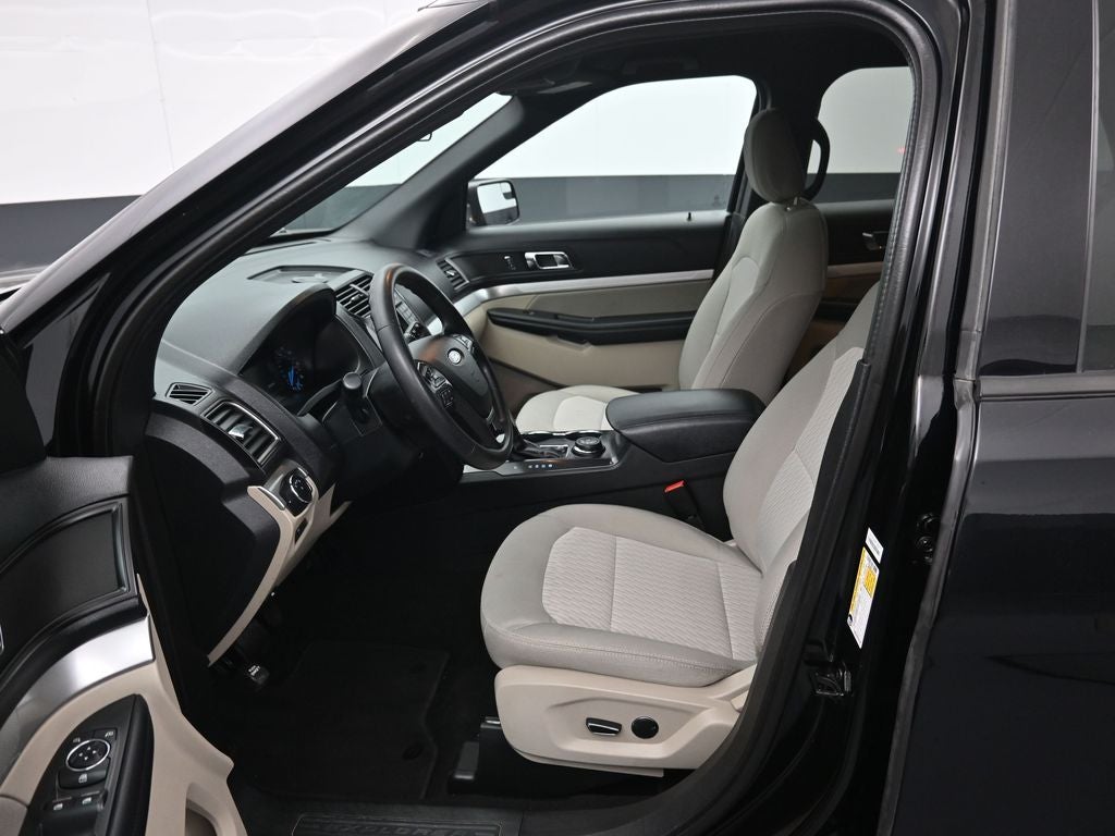 2018 Ford Explorer Base
