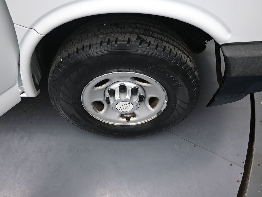 2017 Chevrolet Express 2500 LS Passenger