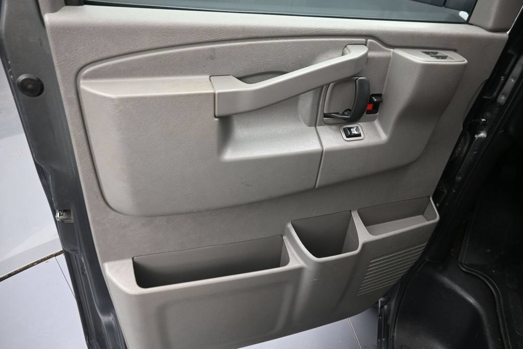 2016 Chevrolet Express 3500 LT Passenger