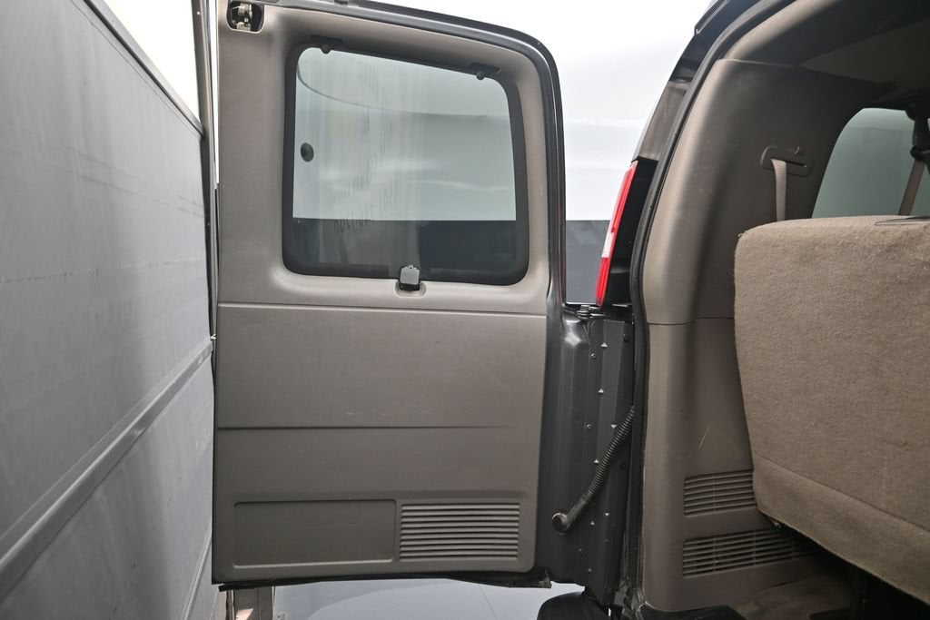 2016 Chevrolet Express 3500 LT Passenger