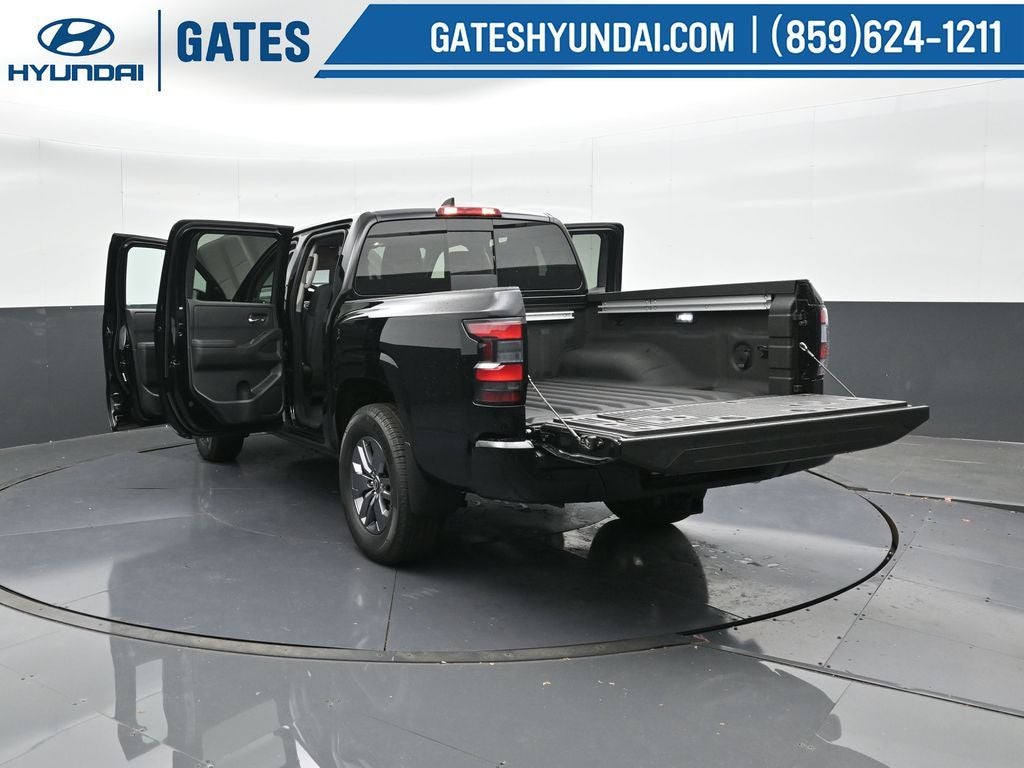 2025 Nissan Frontier SV