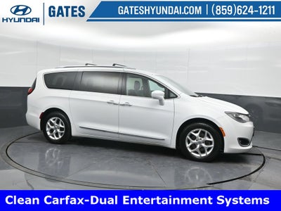 2017 Chrysler Pacifica Touring L Plus