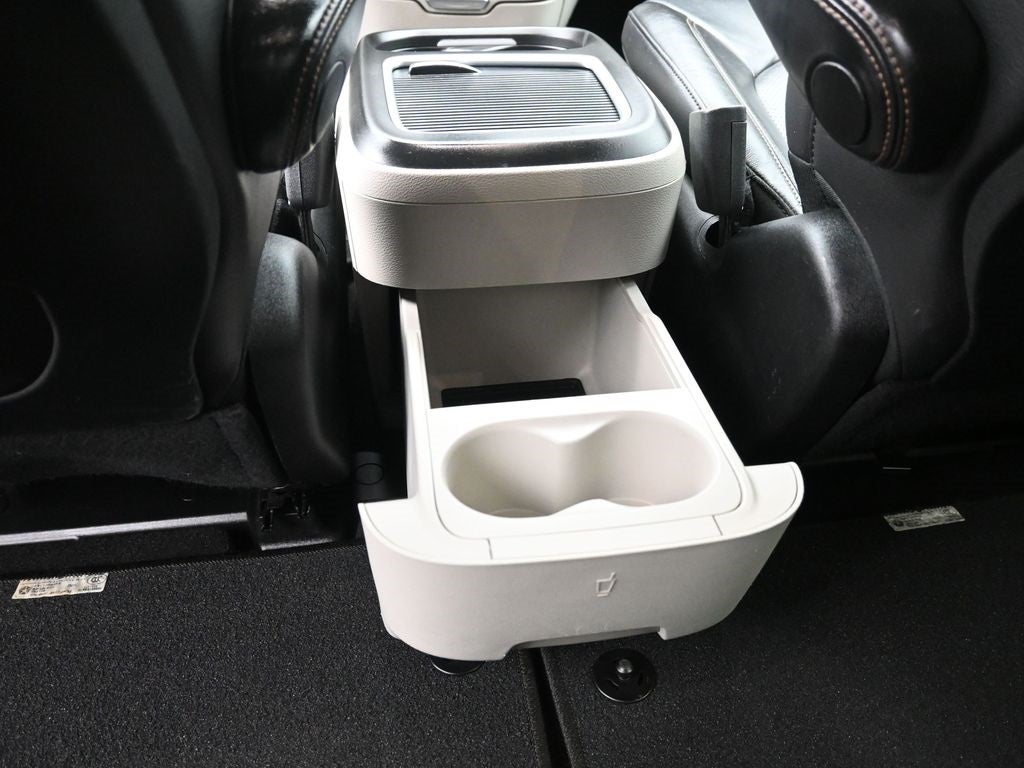 2017 Chrysler Pacifica Touring L Plus