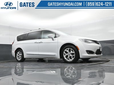 2017 Chrysler Pacifica Touring L Plus