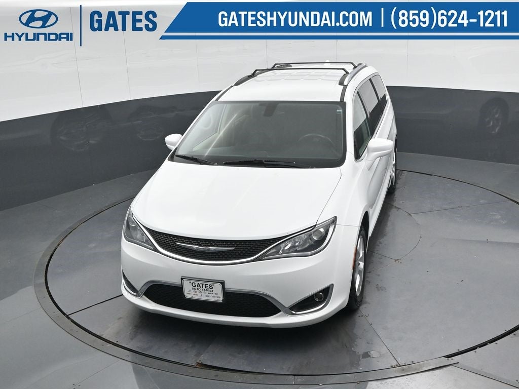 2017 Chrysler Pacifica Touring L Plus