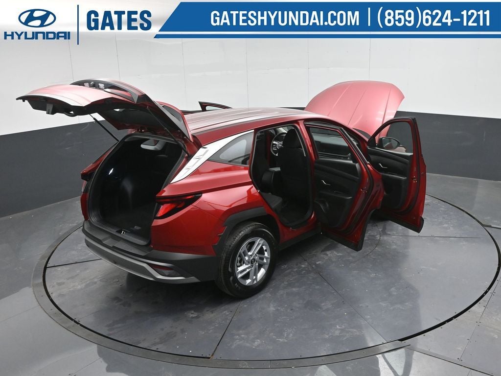 2025 Hyundai Tucson SE FWD
