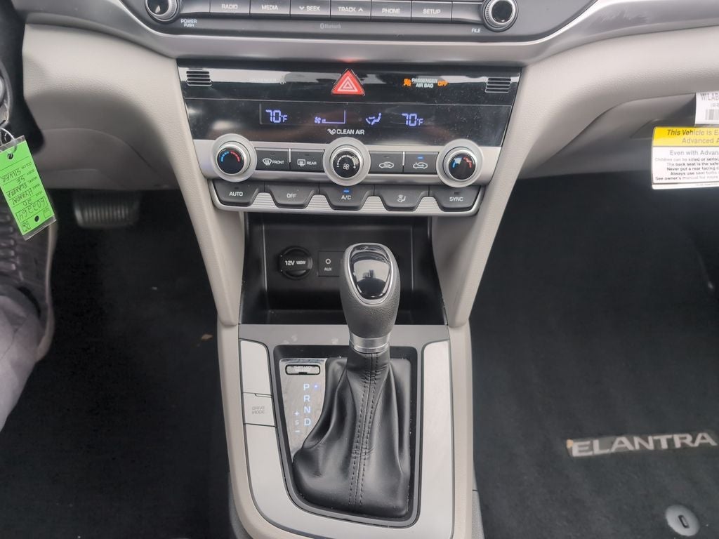2020 Hyundai Elantra SE