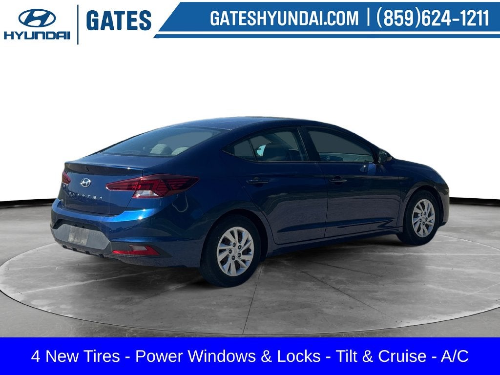 2019 Hyundai Elantra SE