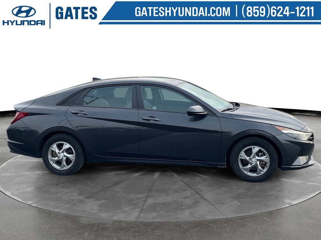 2021 Hyundai Elantra SE
