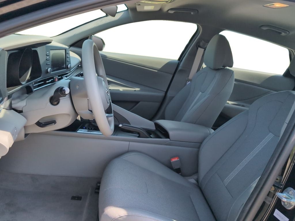 2021 Hyundai Elantra SE