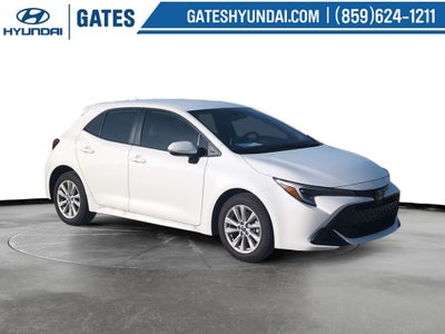 2025 Toyota Corolla Hatchback SE