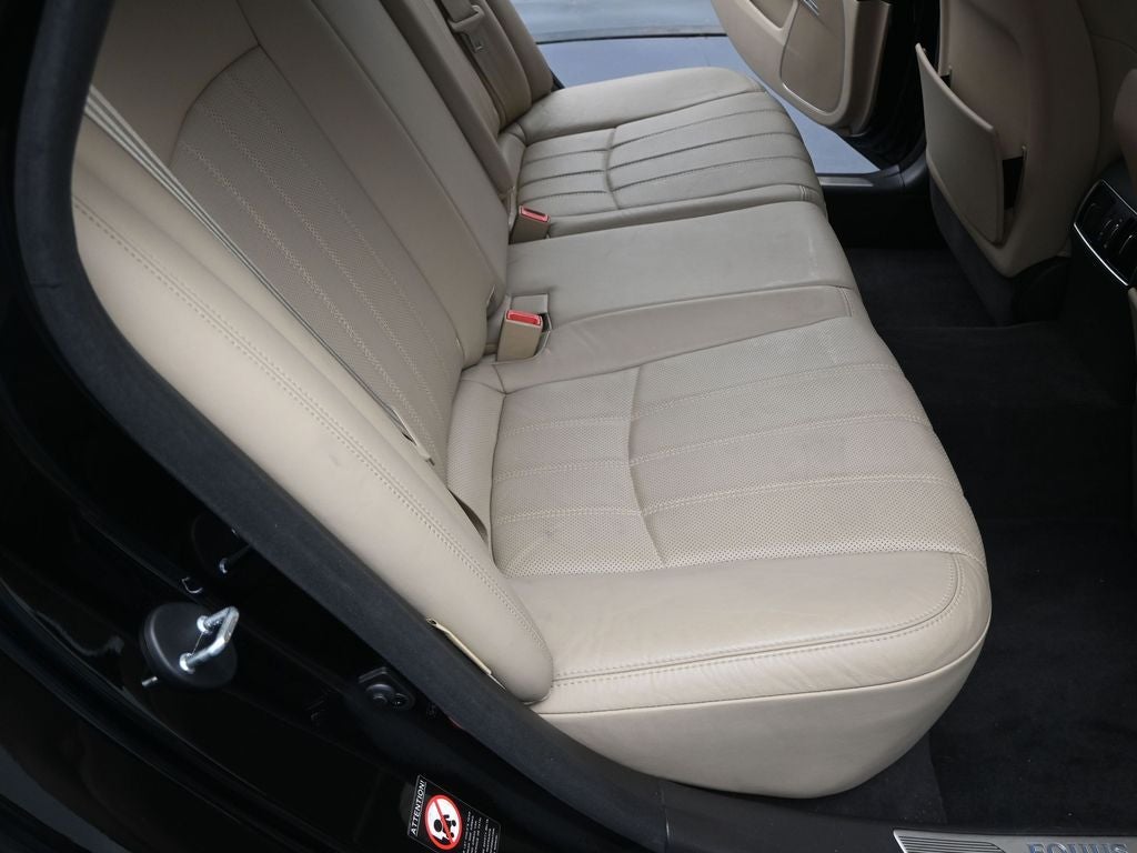 2012 Hyundai Equus Signature