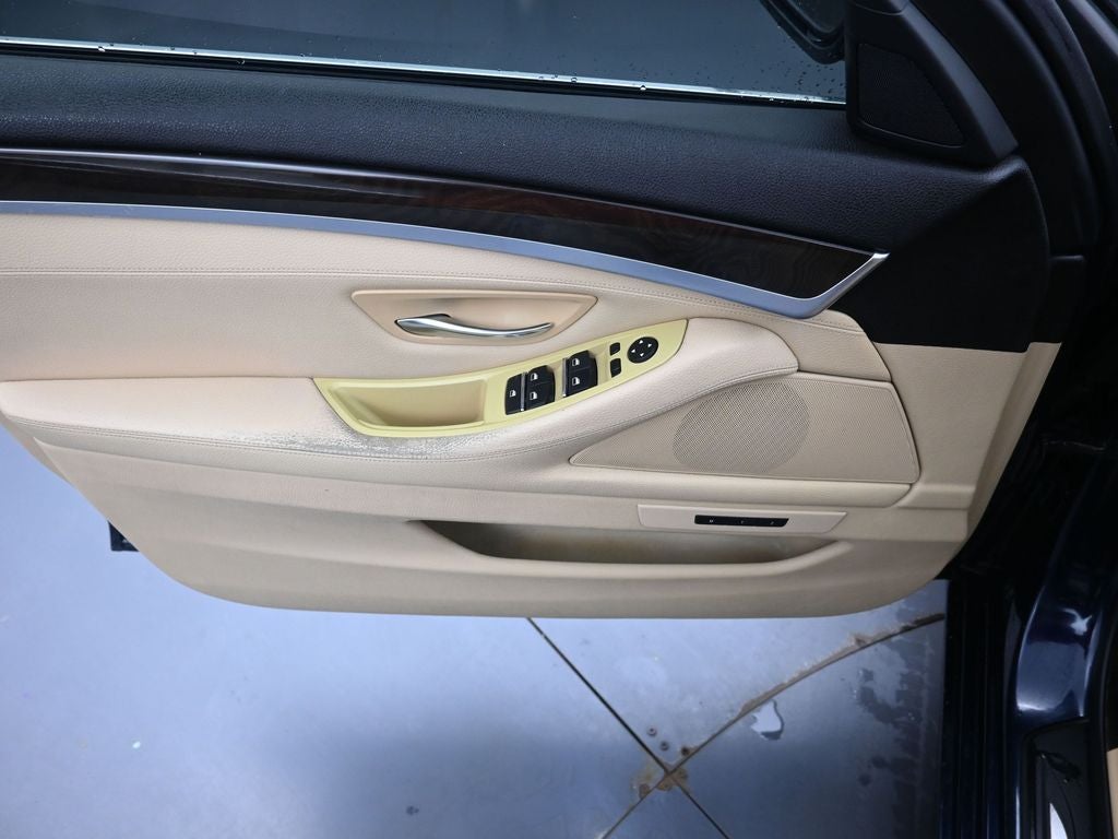 2013 BMW 5 Series 528i xDrive