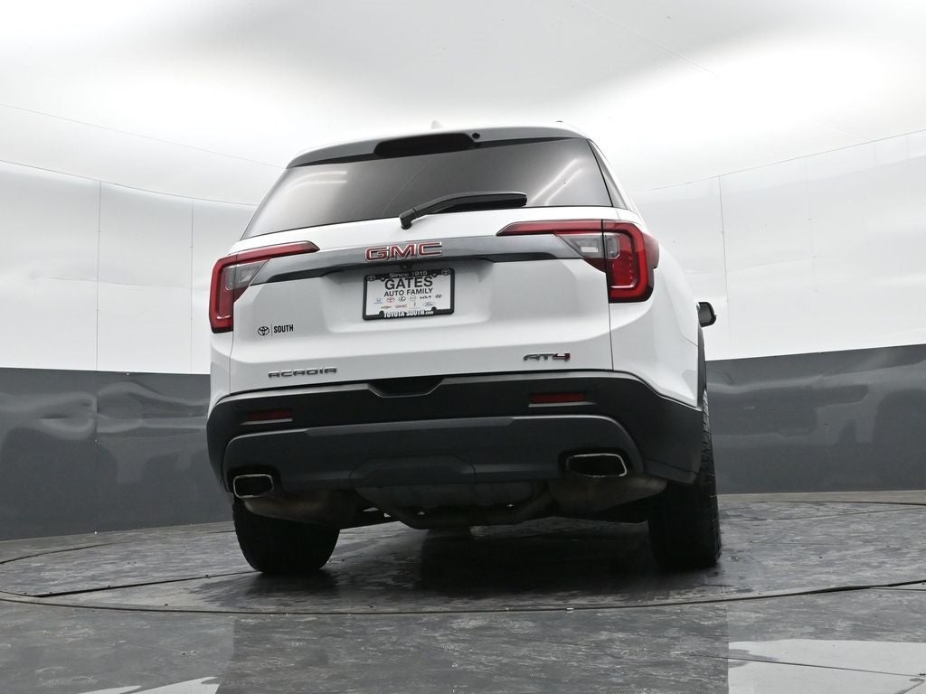 2022 GMC Acadia AT4
