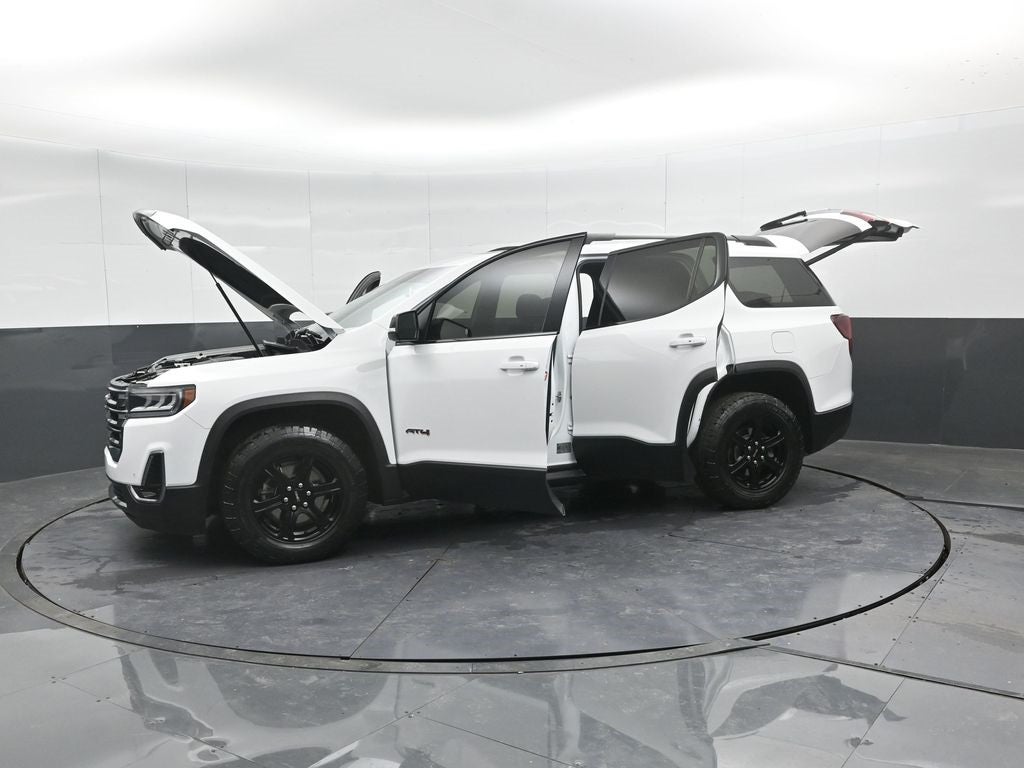 2022 GMC Acadia AT4