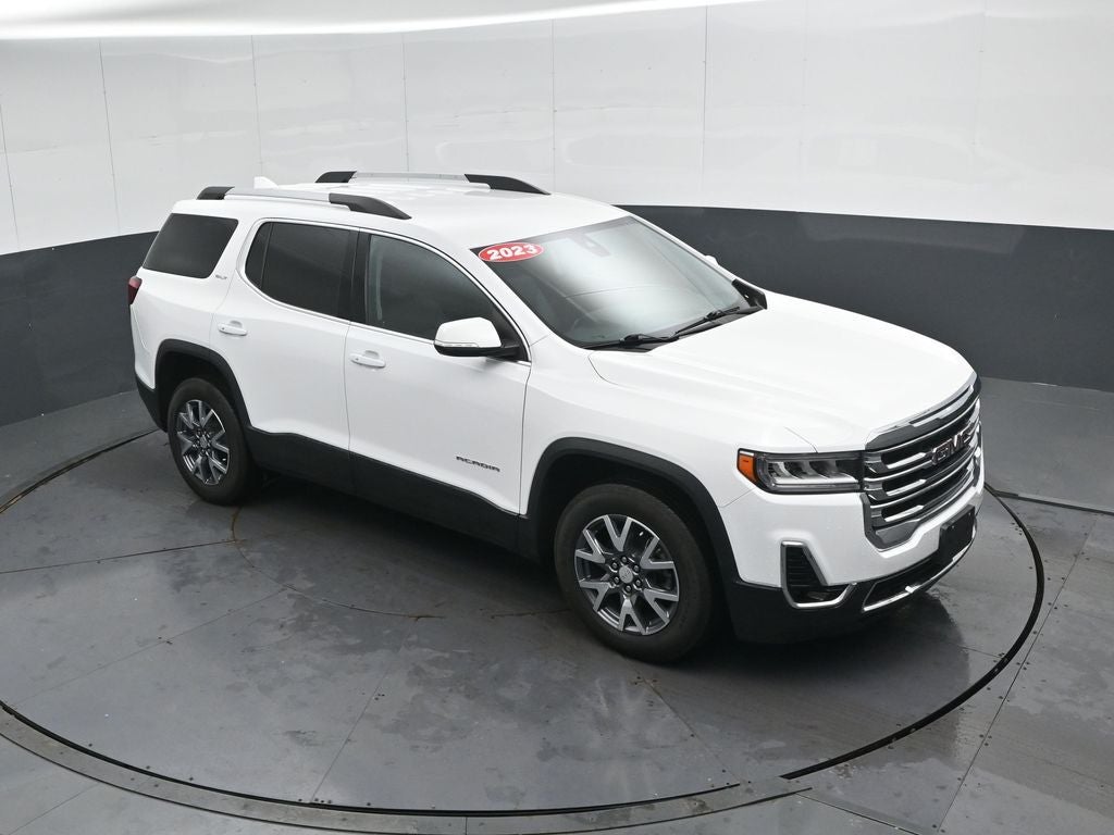 2023 GMC Acadia SLT