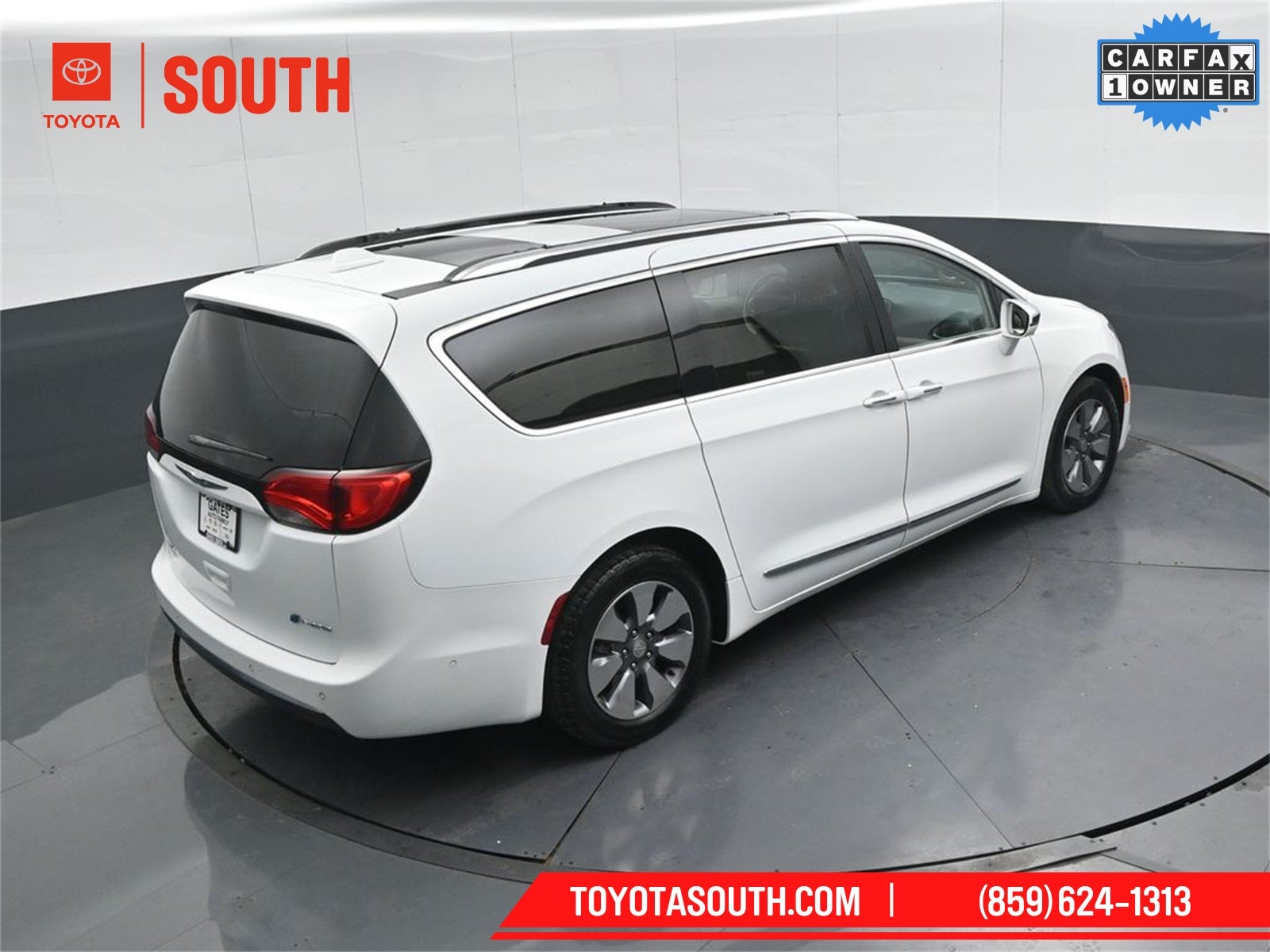 2018 Chrysler Pacifica Hybrid Limited