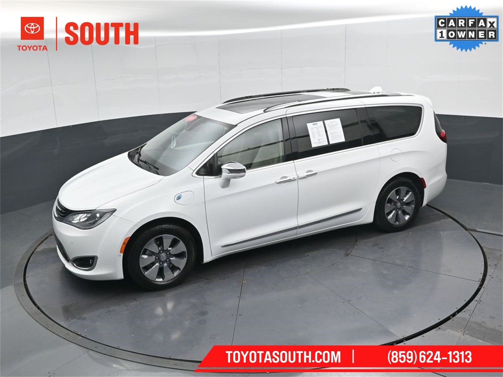 2018 Chrysler Pacifica Hybrid Limited