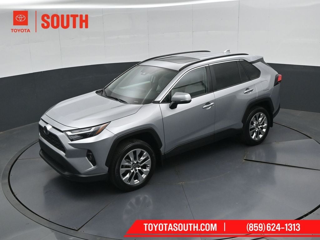 2025 Toyota RAV4 XLE Premium