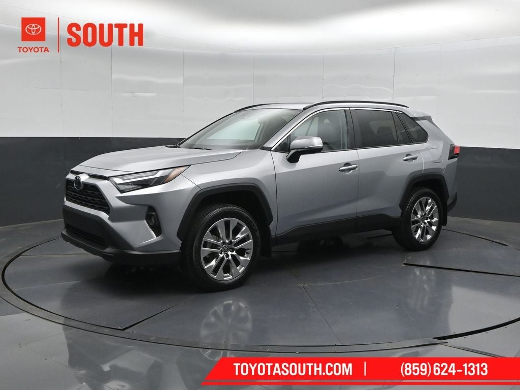 2025 Toyota RAV4 XLE Premium
