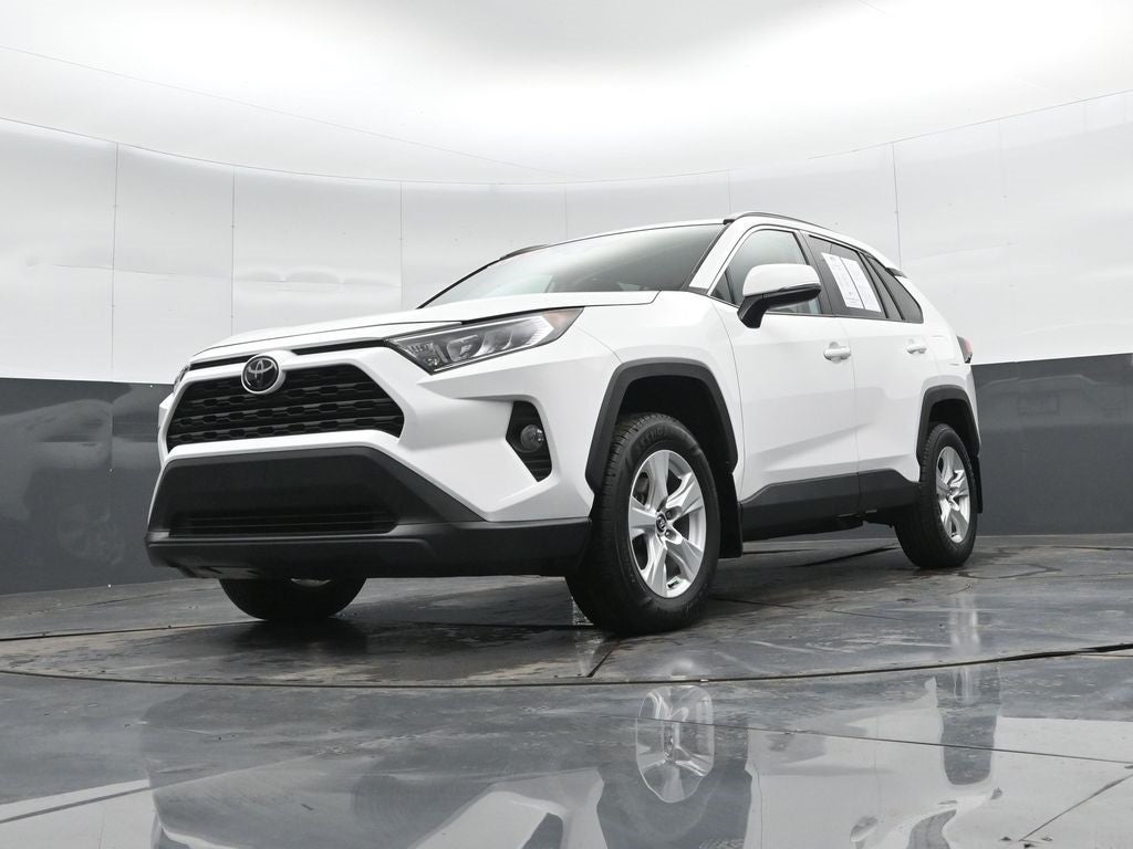 2020 Toyota RAV4 XLE