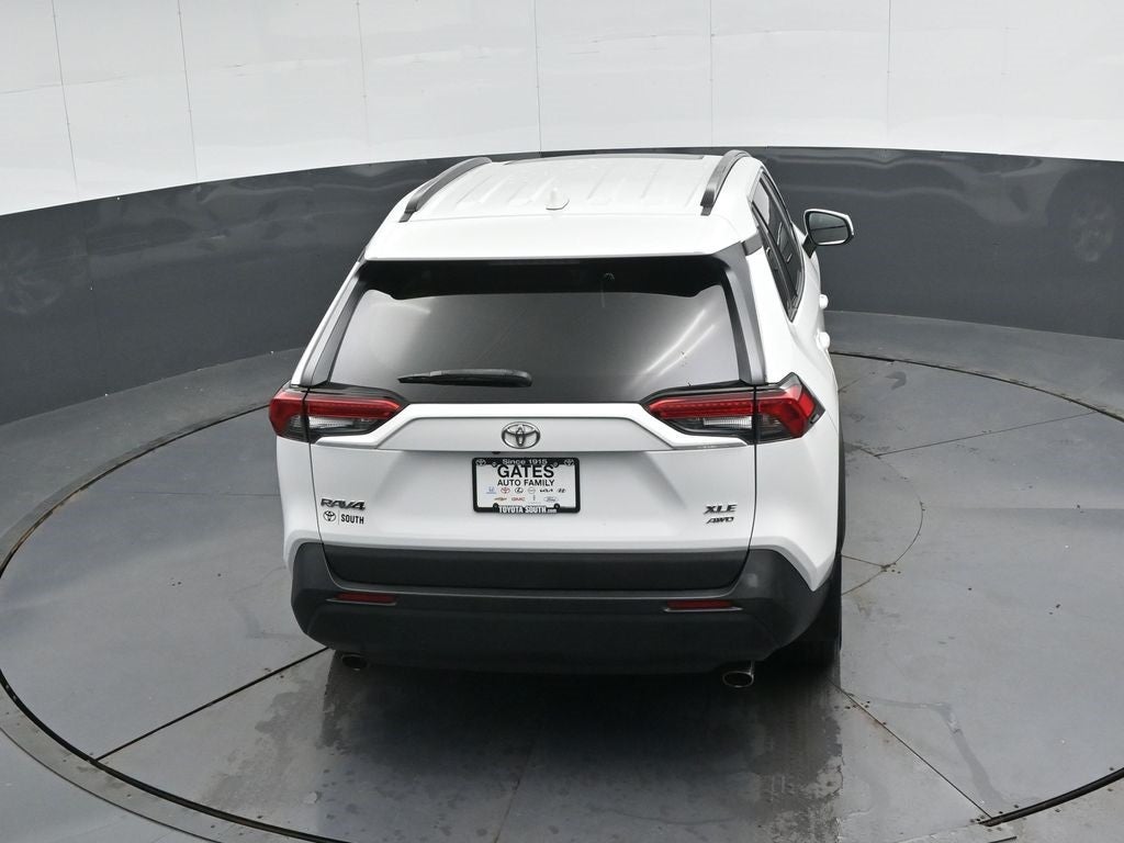 2020 Toyota RAV4 XLE