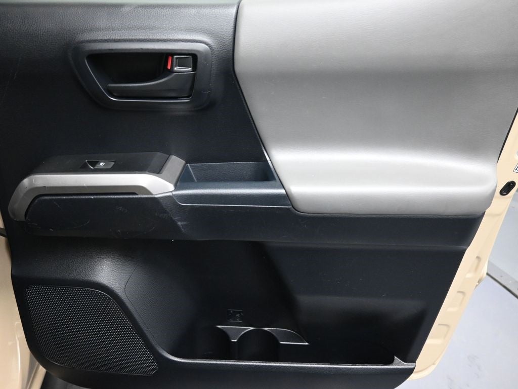 2018 Toyota Tacoma SR5 V6