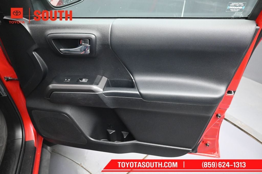 2022 Toyota Tacoma TRD Sport V6