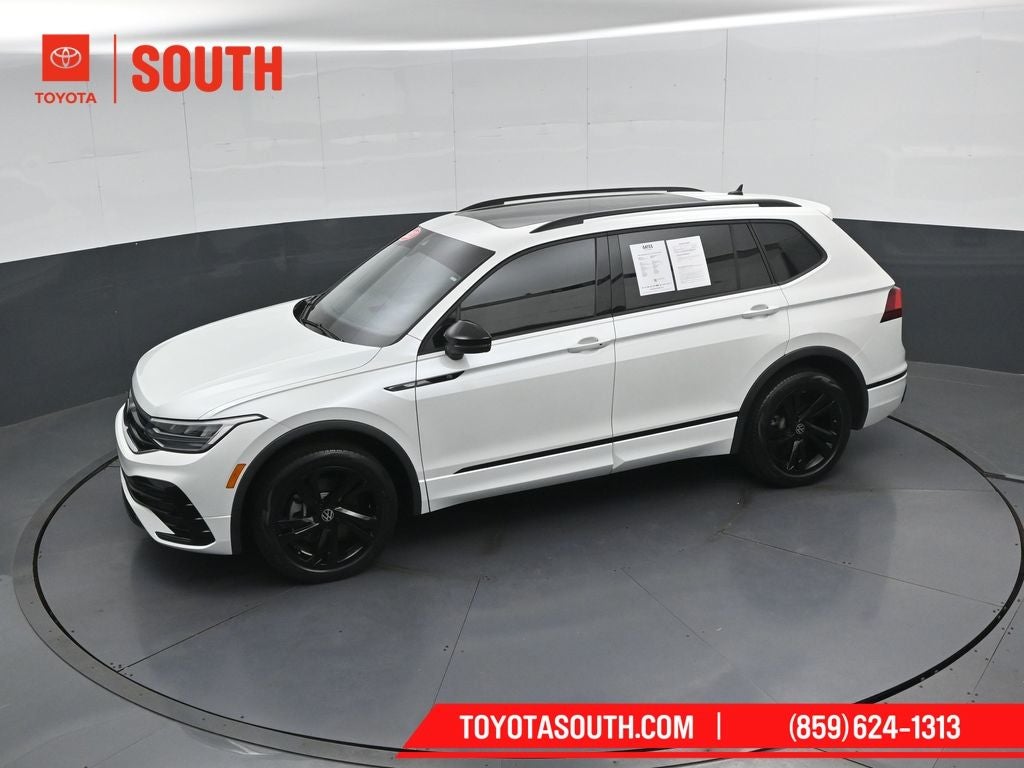 2023 Volkswagen Tiguan 2.0T SE R-Line Black