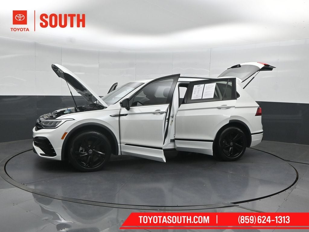 2023 Volkswagen Tiguan 2.0T SE R-Line Black