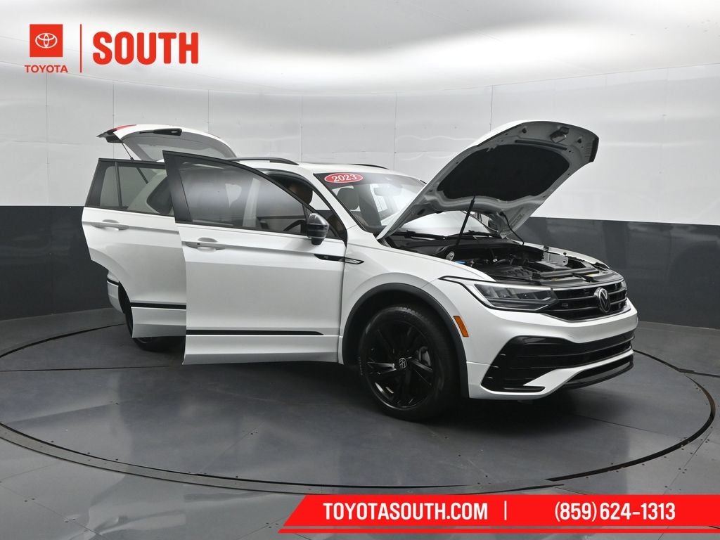 2023 Volkswagen Tiguan 2.0T SE R-Line Black