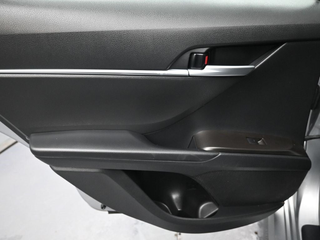 2024 Toyota Camry Hybrid LE