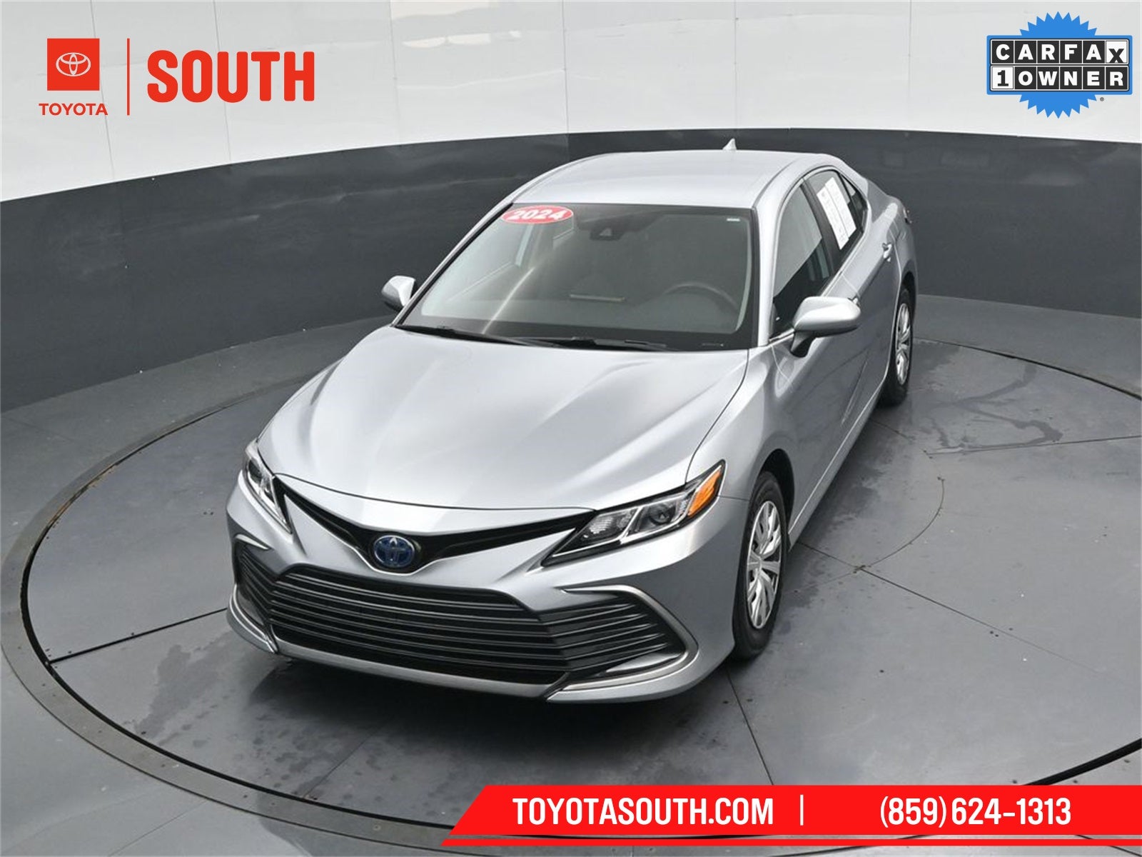 2024 Toyota Camry Hybrid LE