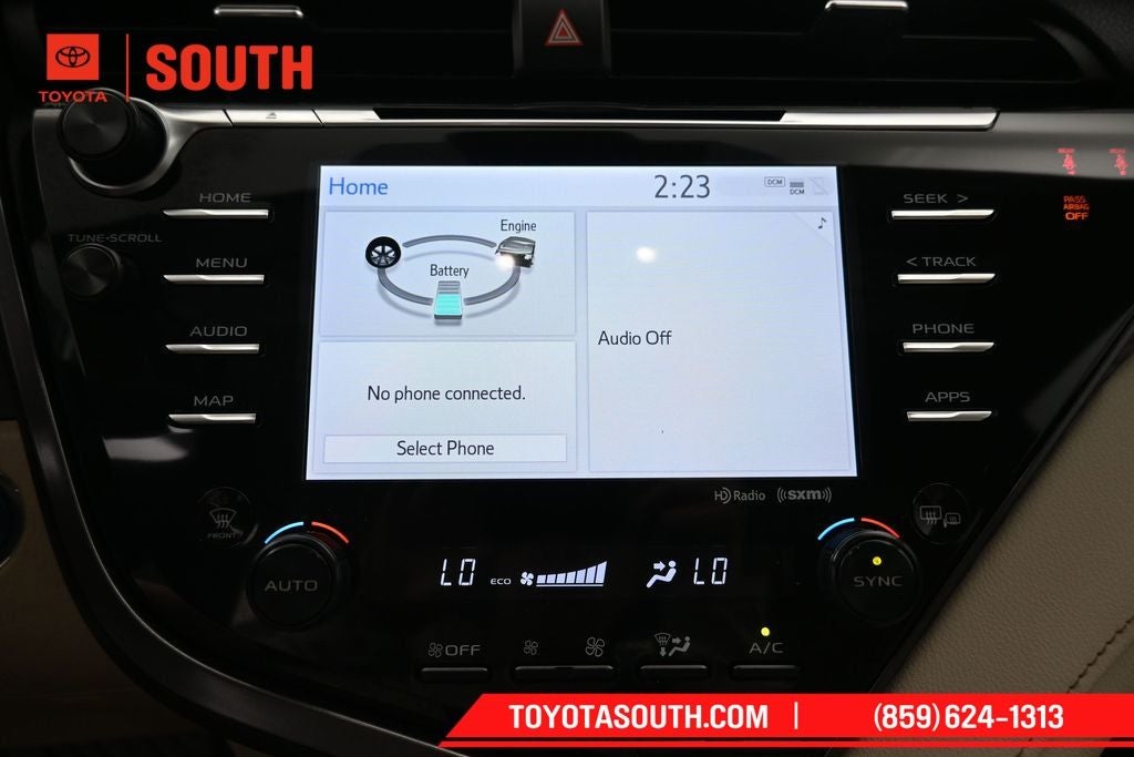 2020 Toyota Camry Hybrid XLE