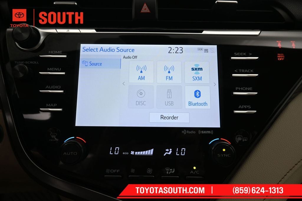 2020 Toyota Camry Hybrid XLE
