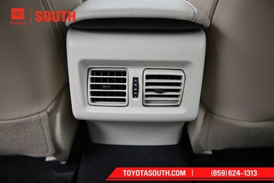 2020 Toyota Camry Hybrid XLE